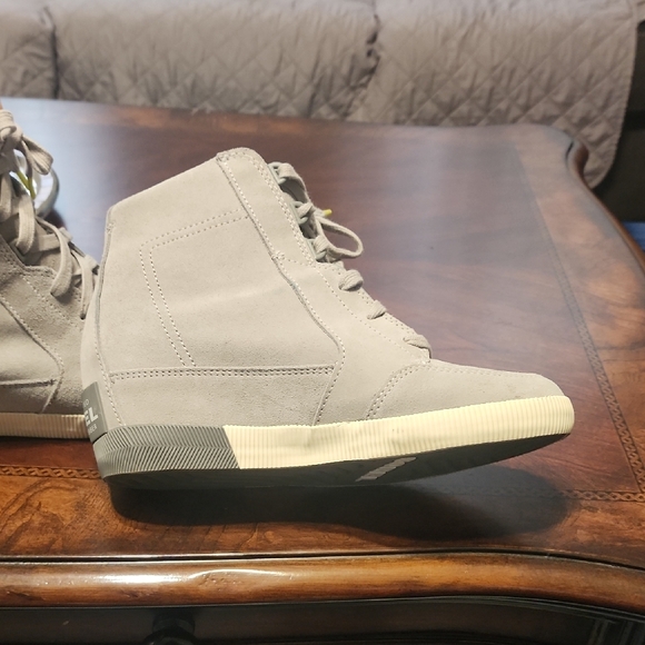 Sorel Gray High-Top Wedge Sneakers - Picture 5 of 7
